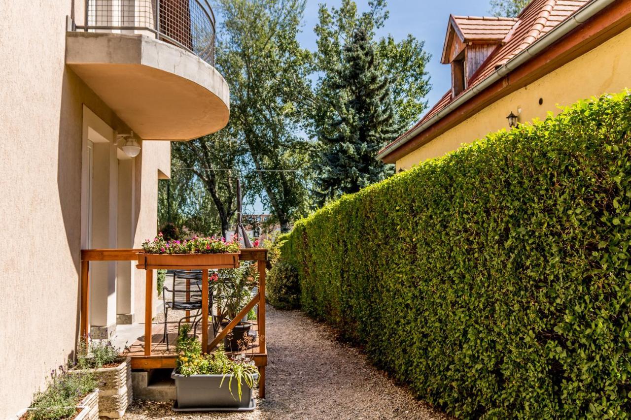 Villa 21 Boutique Rooms Balatonalmádi Eksteriør bilde